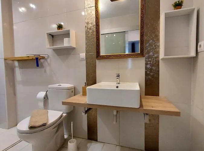 Nicolasa Apartment *